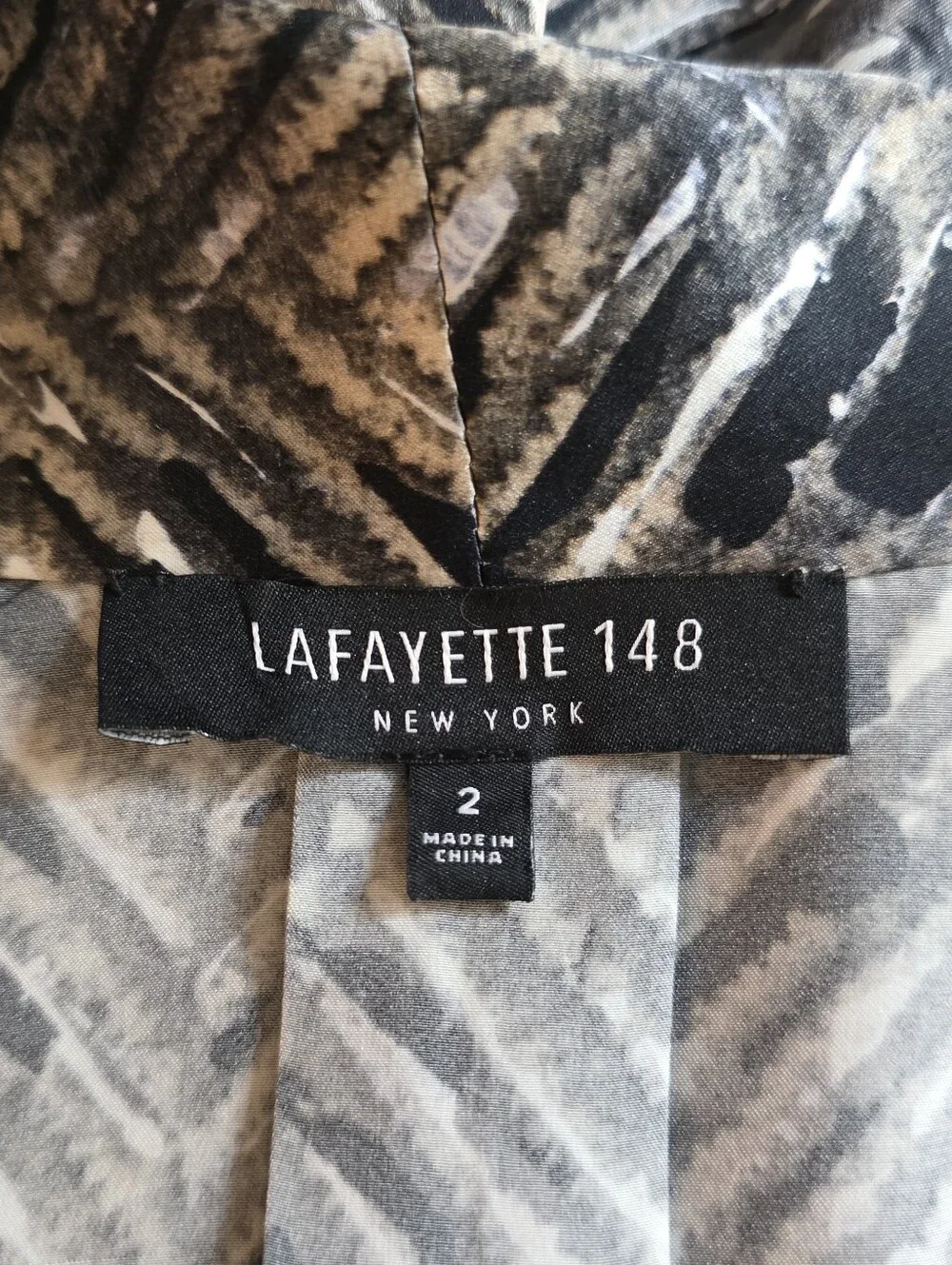 Lafayette 148 Gray Silk Print Bow Long Sleeve Button-Up Blouse - Picture 6 of 7